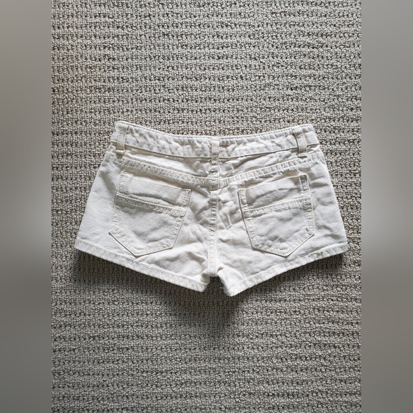 Ripped Holes Denim Shorts - Picture 2 of 3